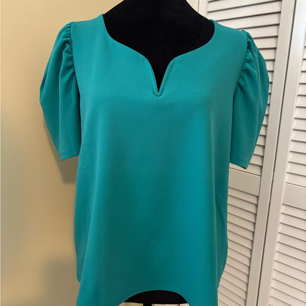 Jodifl Notch-Neck Puff-Sleeve Blouse